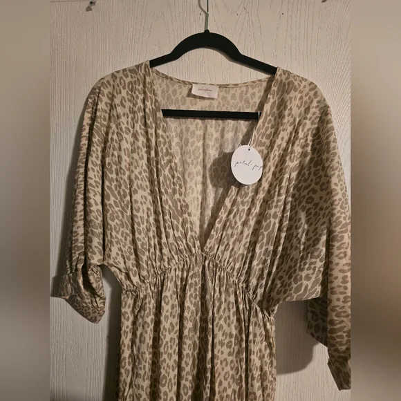 Petal & Pup leopard dress - Picture 7 of 8